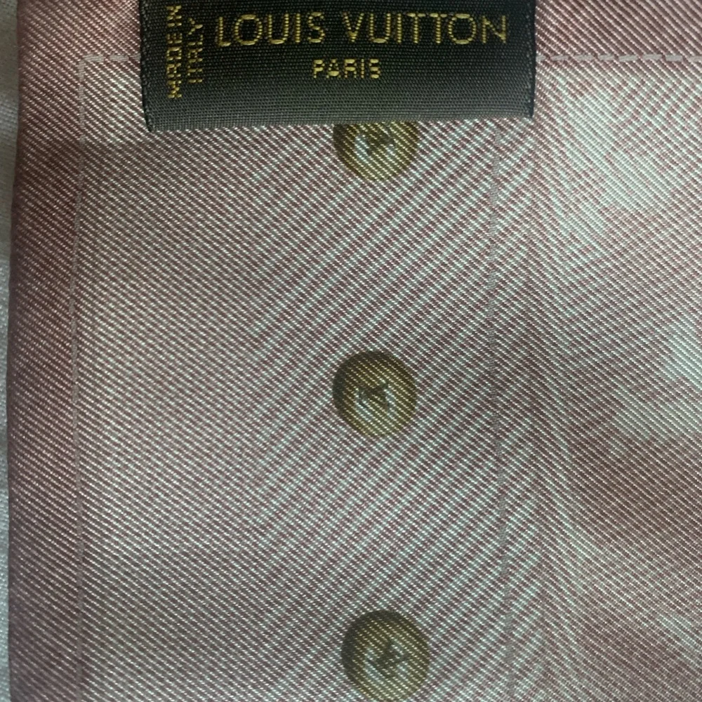 Louis Vuitton Silk Scarf - Picture 7 of 7
